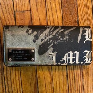 L.A.M.B wallet